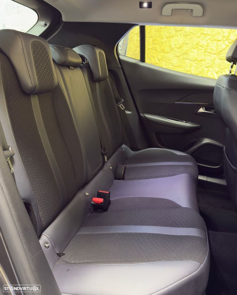 Peugeot 2008 1.2 PureTech Allure Pack - 7