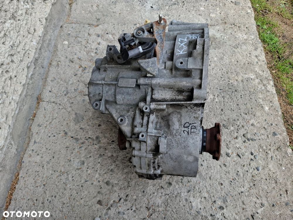 SKRZYNIA 2.0 TDI KXZ VW GOLF PASSAT B6 AUDI A3 8P - 3