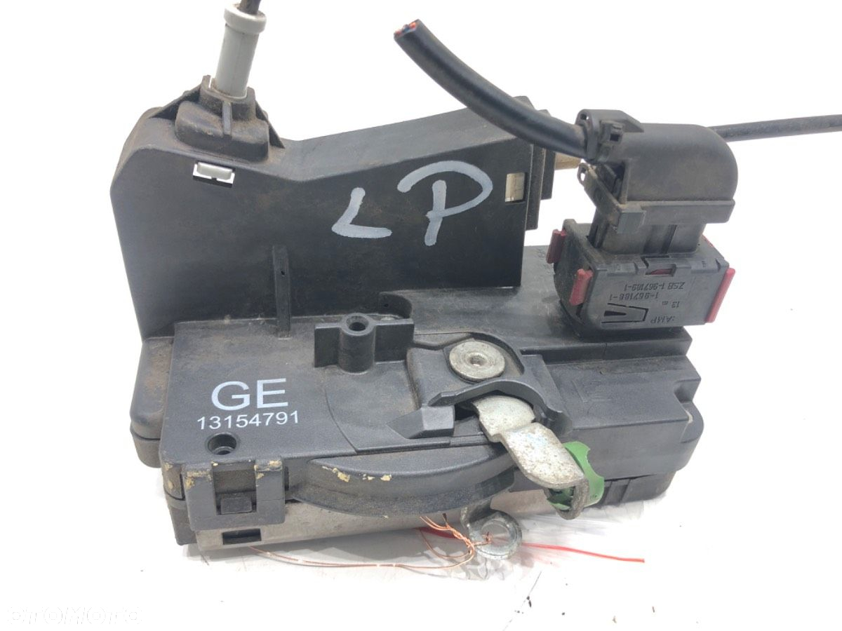 ZAMEK DRZWI LEWY PRZÓD - 130.00 PLN - OPEL CORSA C (X01) 2000 - 2009 1.2 Twinport (F08, F68) 59 kW - 2