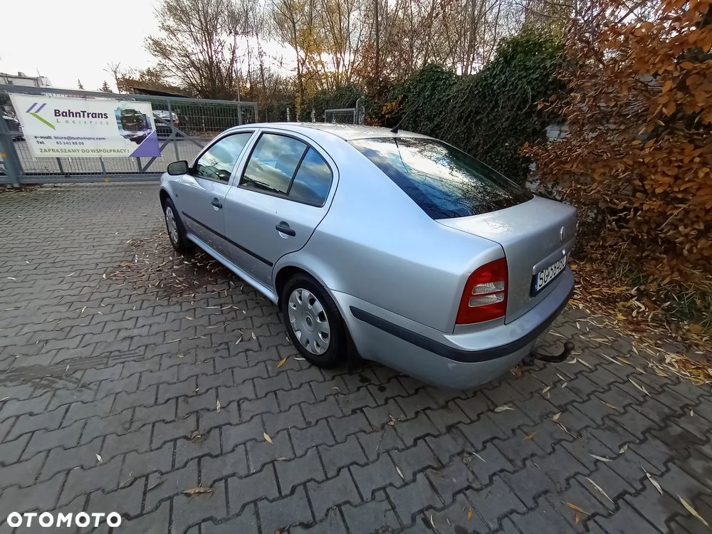 Skoda Octavia 1.6 Tour - 7