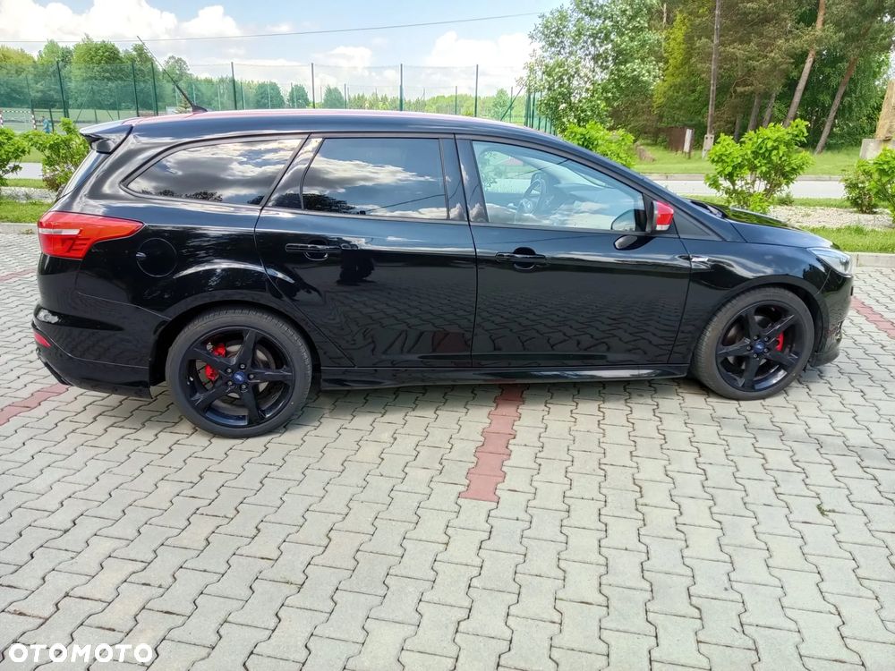 Ford Focus 2.0 TDCi ST-Line Red ASS - 4