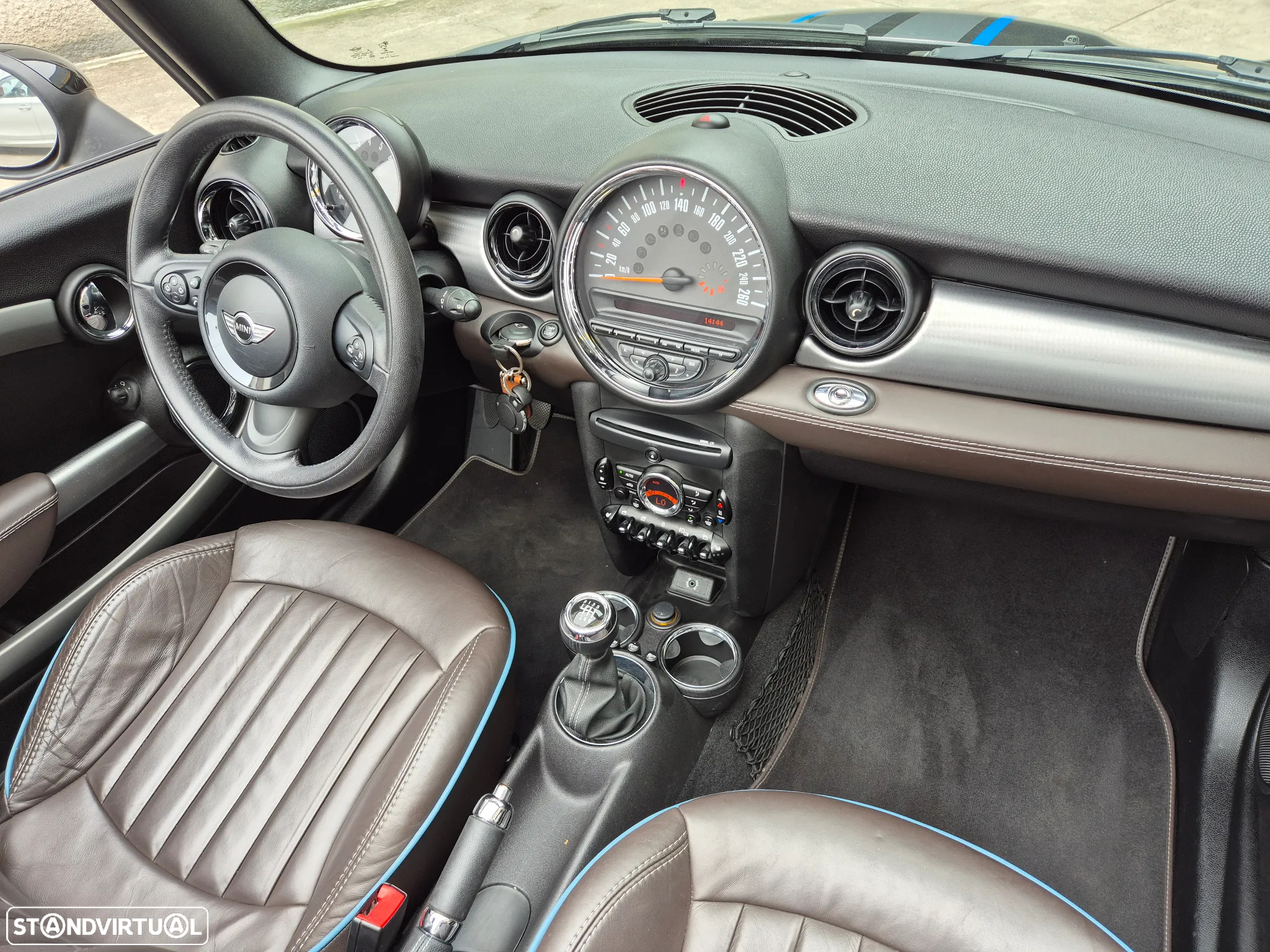 MINI Cabrio Cooper - 21