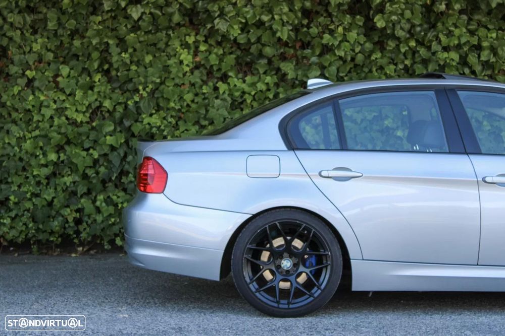 BMW 320 i Navigation - 5
