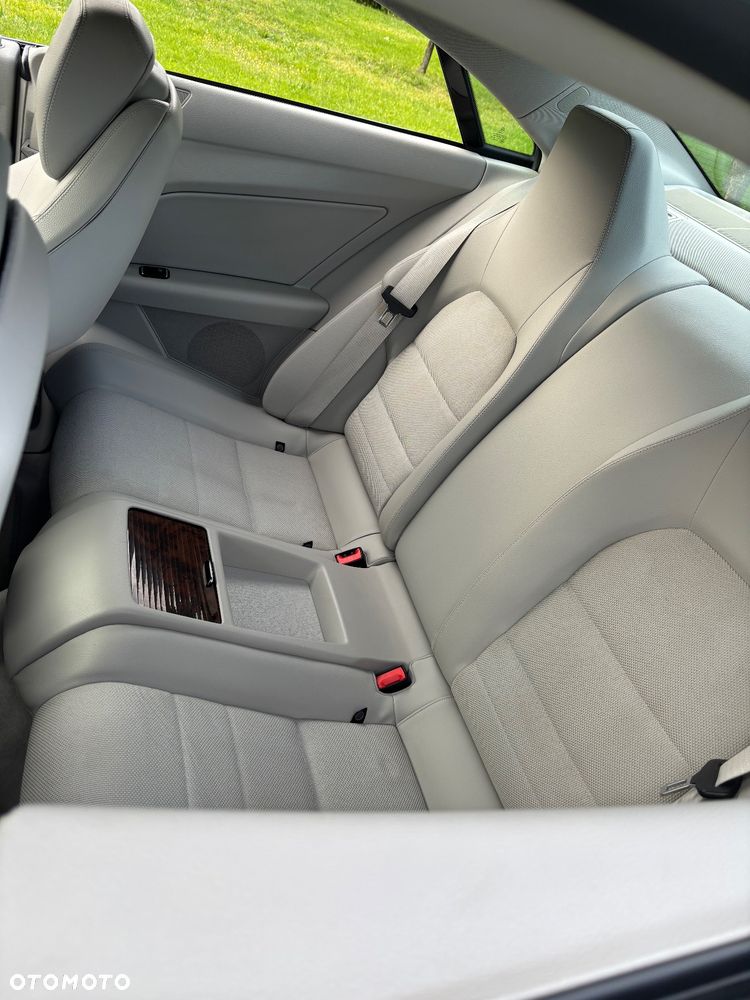 Mercedes-Benz Klasa E 350 CDI DPF BlueEFFICIENCY 7G-TRONIC Avantgarde - 9