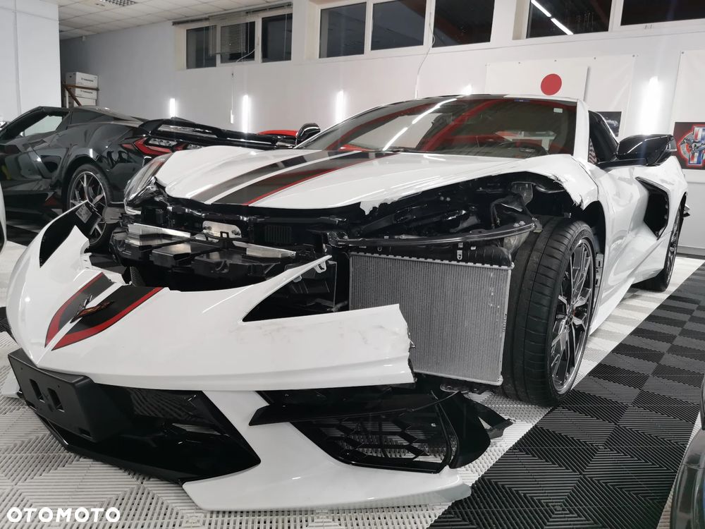 Chevrolet Corvette Stingray 2LT 6.2 V8 Automatik - 8
