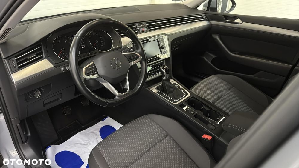 Volkswagen Passat 2.0 TDI EVO Essence - 11
