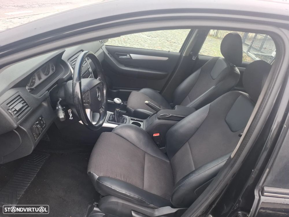 Mercedes-Benz B 200 CDi - 17