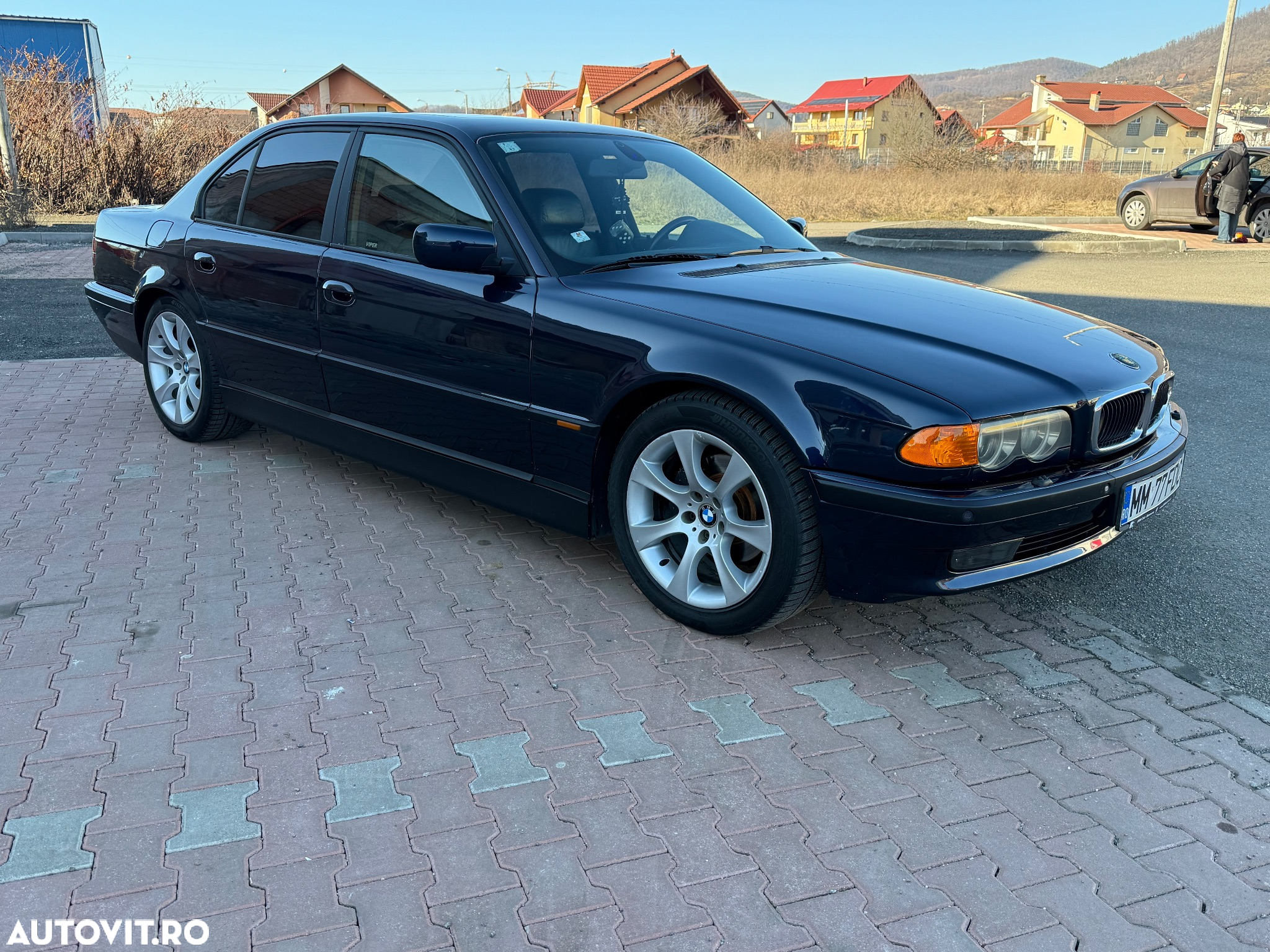 BMW Seria 7 728iA - 2