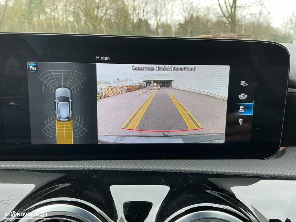 Mercedes-Benz A 250 e AMG Line - 16