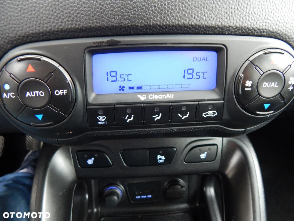 Hyundai ix35 1.6 2WD UEFA EURO 2012 Edition - 24