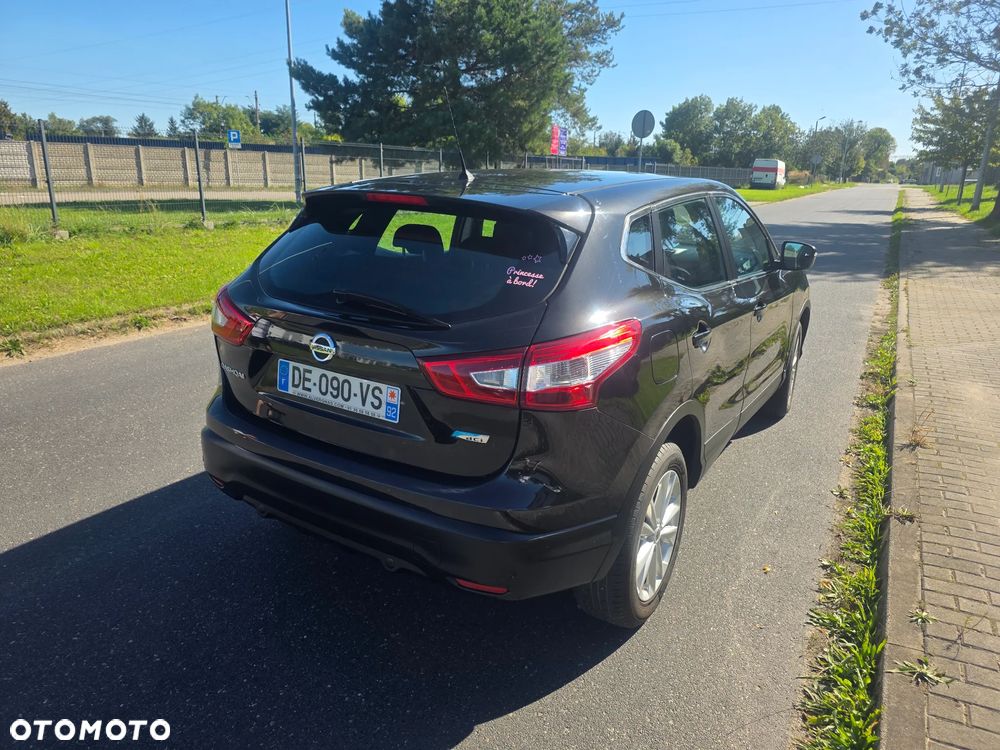 Nissan Qashqai 1.6 dCi Xtronic N-Connecta - 5