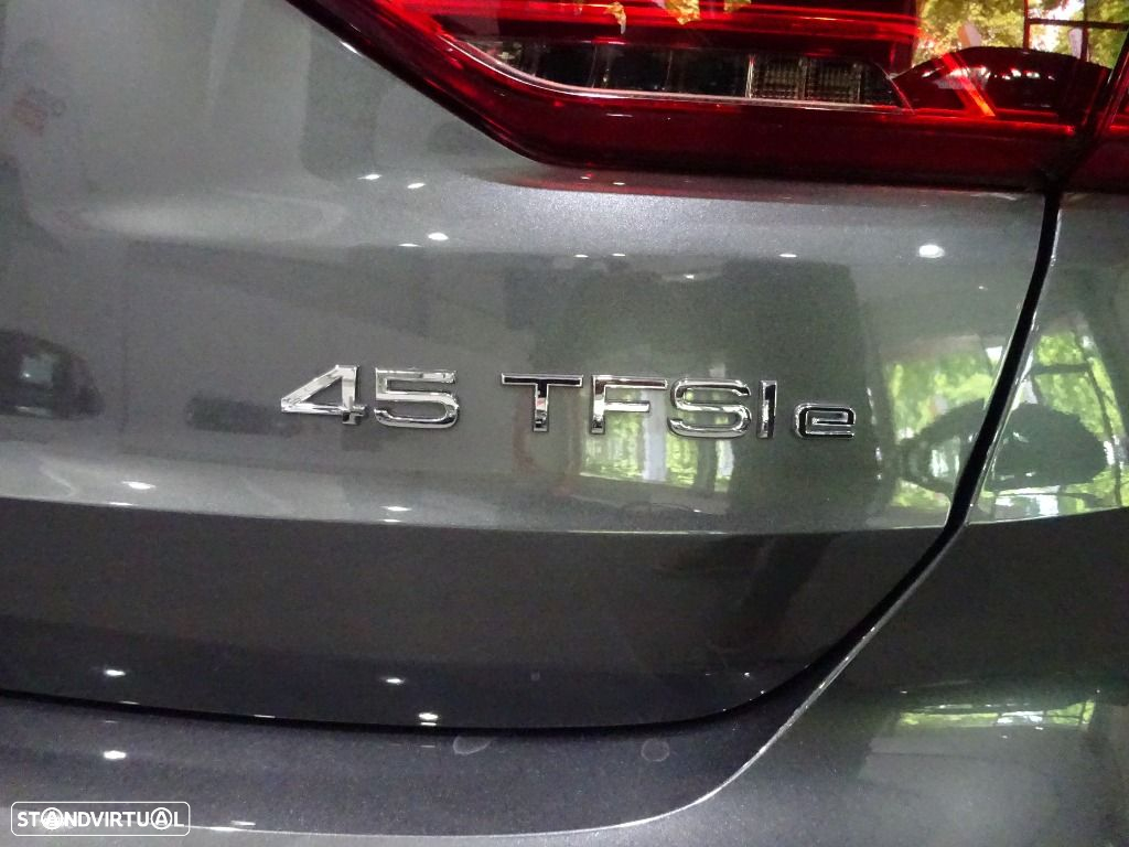 Audi Q3 45 TFSIe S line S tronic - 31