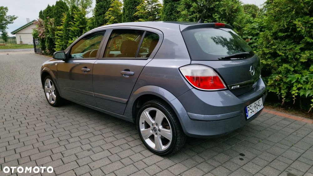Opel Astra - 4