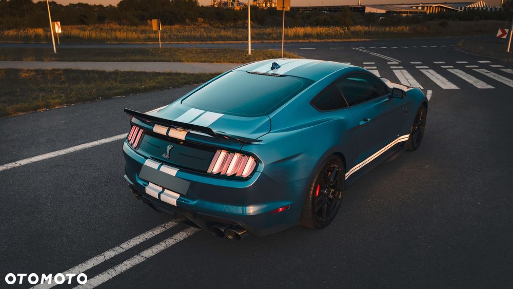Ford Mustang - 7