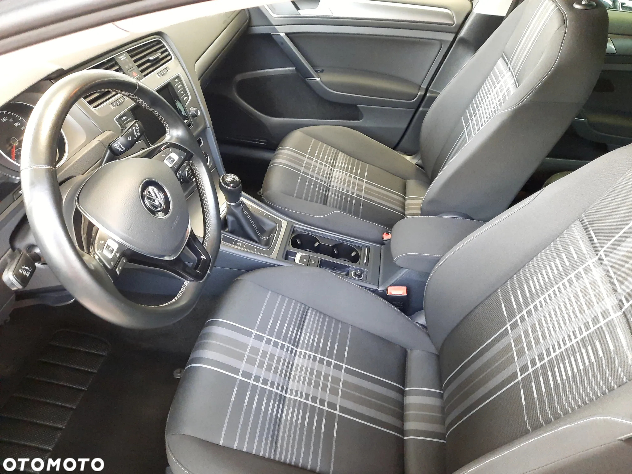 Volkswagen Golf 1.4 TSI BlueMotion Technology Lounge - 13