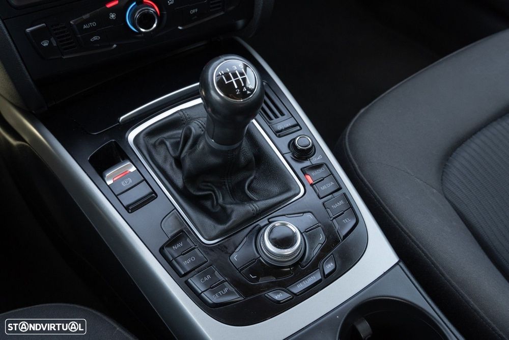 Audi A4 2.0 TDI Advance - 34