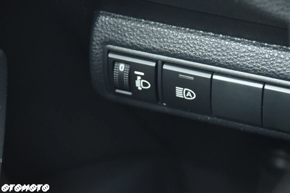 Toyota Corolla 1.8 Business Edition - 19