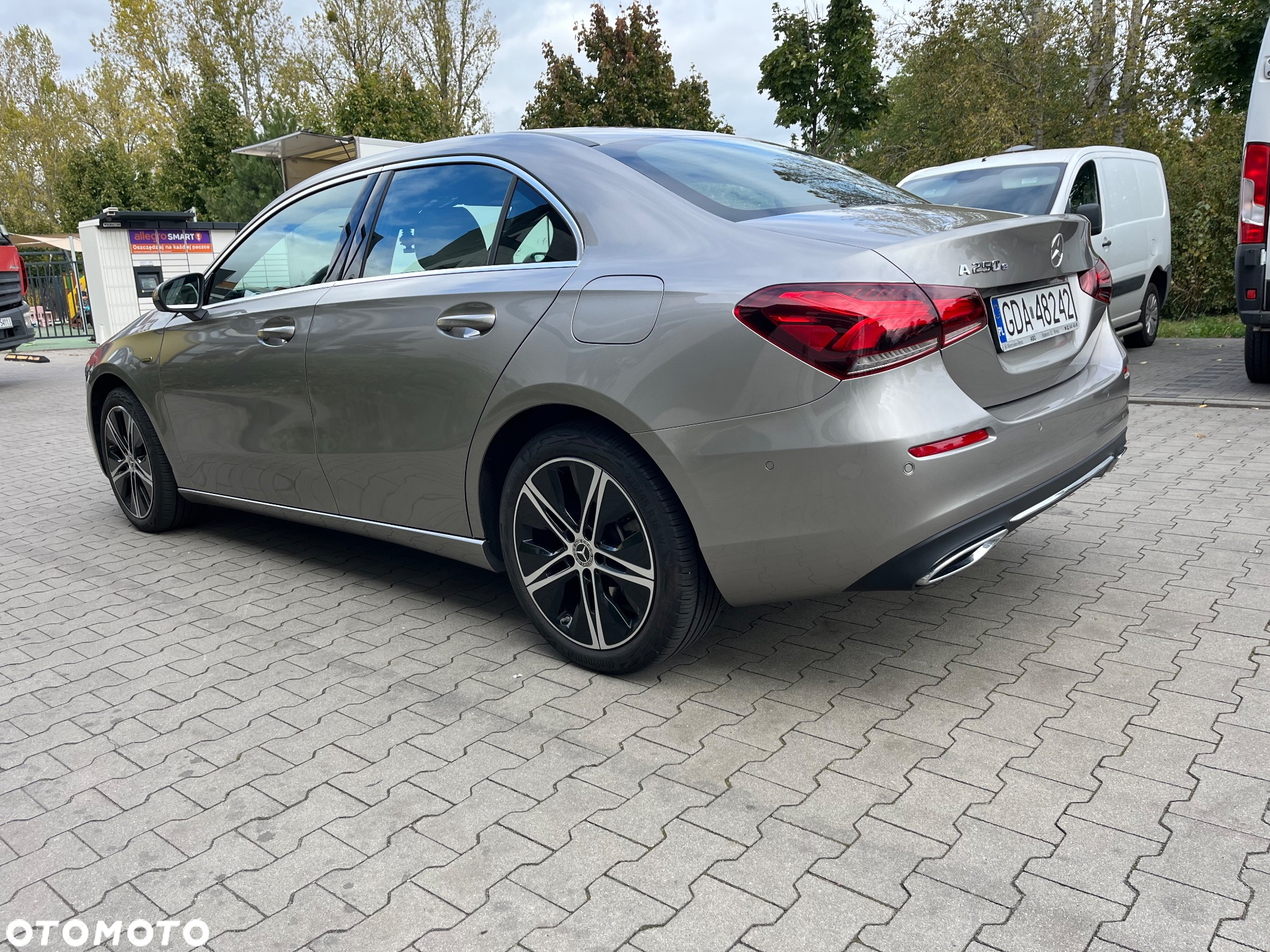 Mercedes-Benz Klasa A 250 E Progressive 8G-DCT - 8