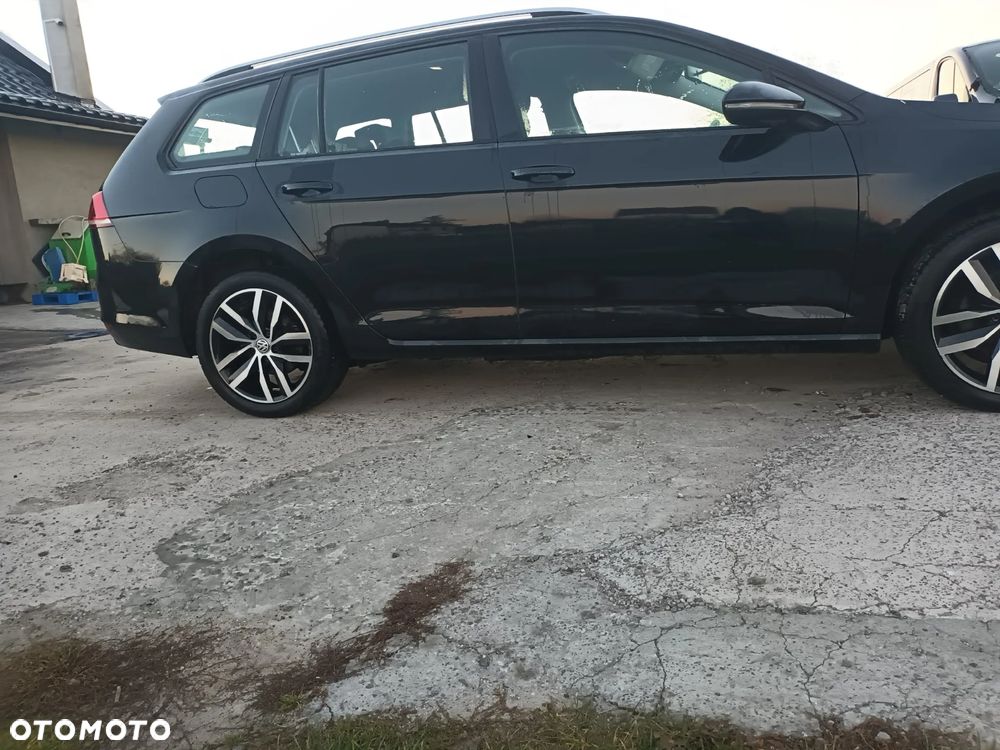 Volkswagen Golf 2.0 BlueTDI DSG Comfortline - 4