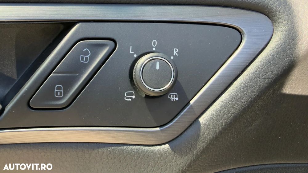 Volkswagen Golf e-Golf - 12