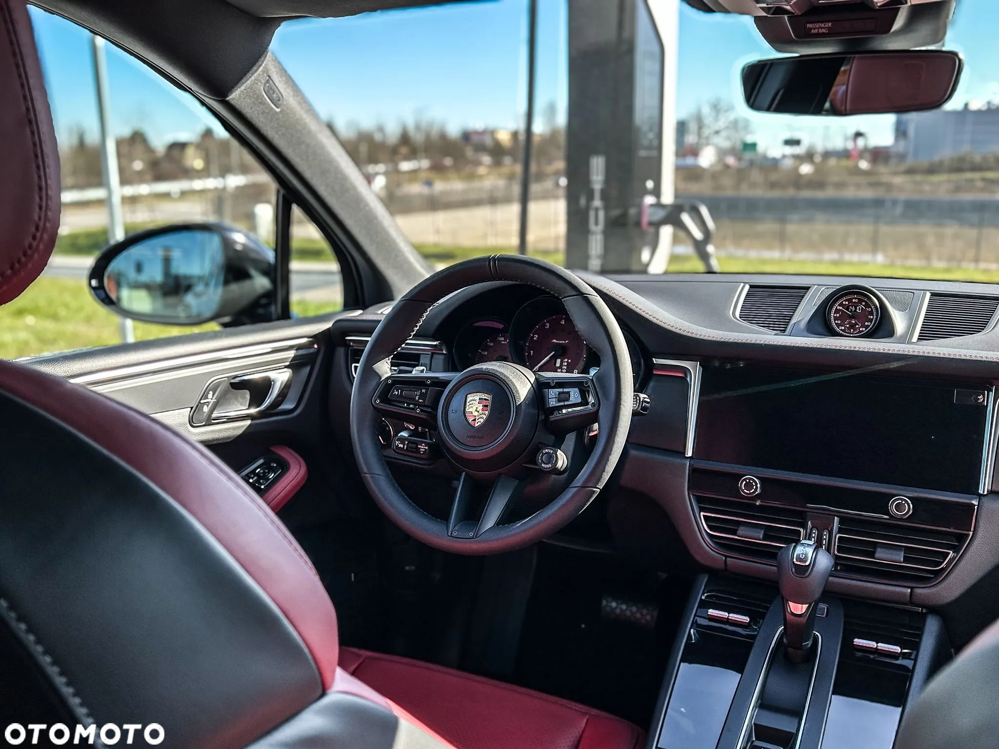 Porsche Macan T - 13