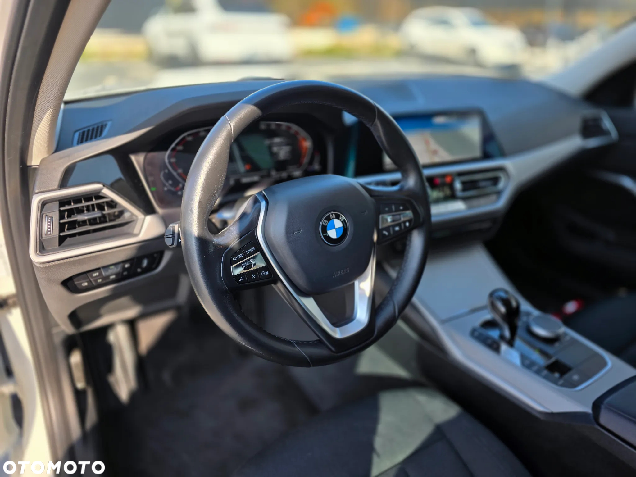 BMW Seria 3 318i Sport - 10