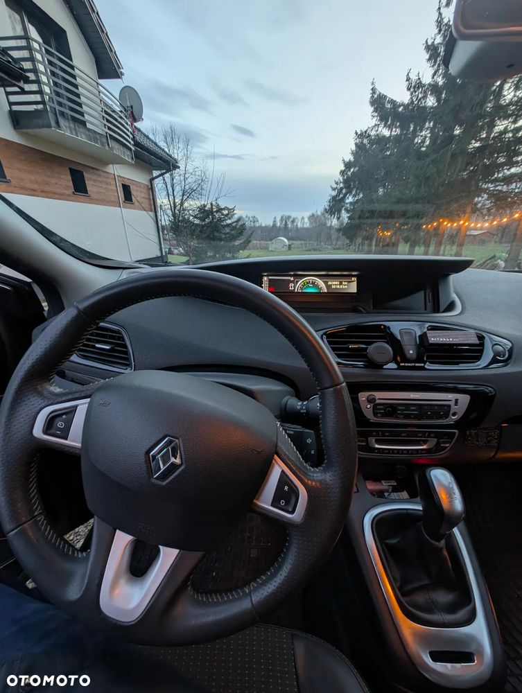 Renault Scenic 1.5dCi TomTom Edition EDC - 10
