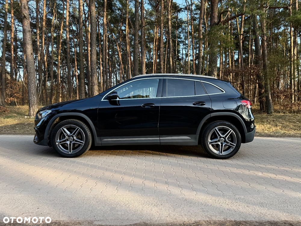 Mercedes-Benz GLA - 3