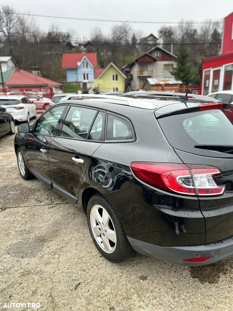 Renault Megane TCe 130 Dynamique - 3