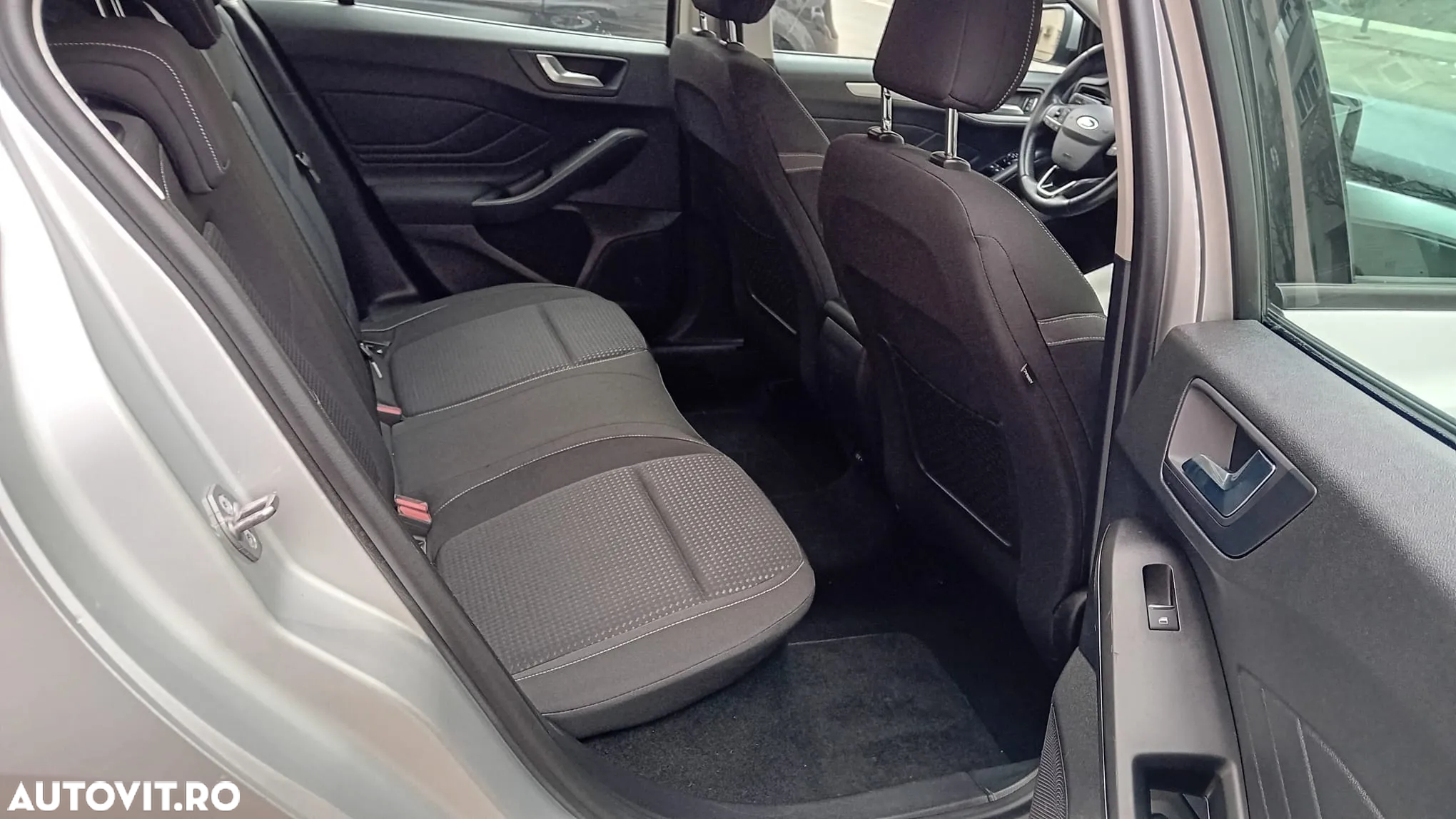 Ford Focus 1.0 EcoBoost Active Business - 12