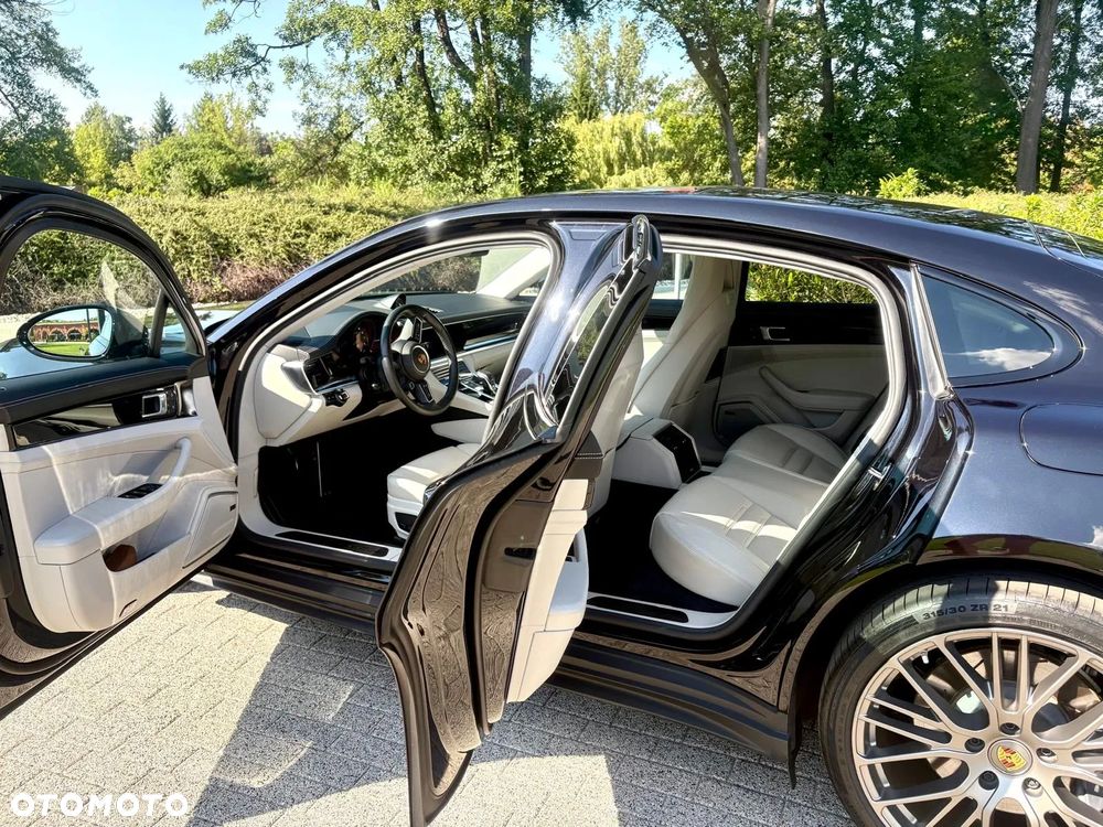 Porsche Panamera 4 E-Hybrid Platinum Edition - 5