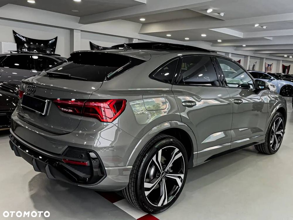 Audi Q3 Sportback - 4