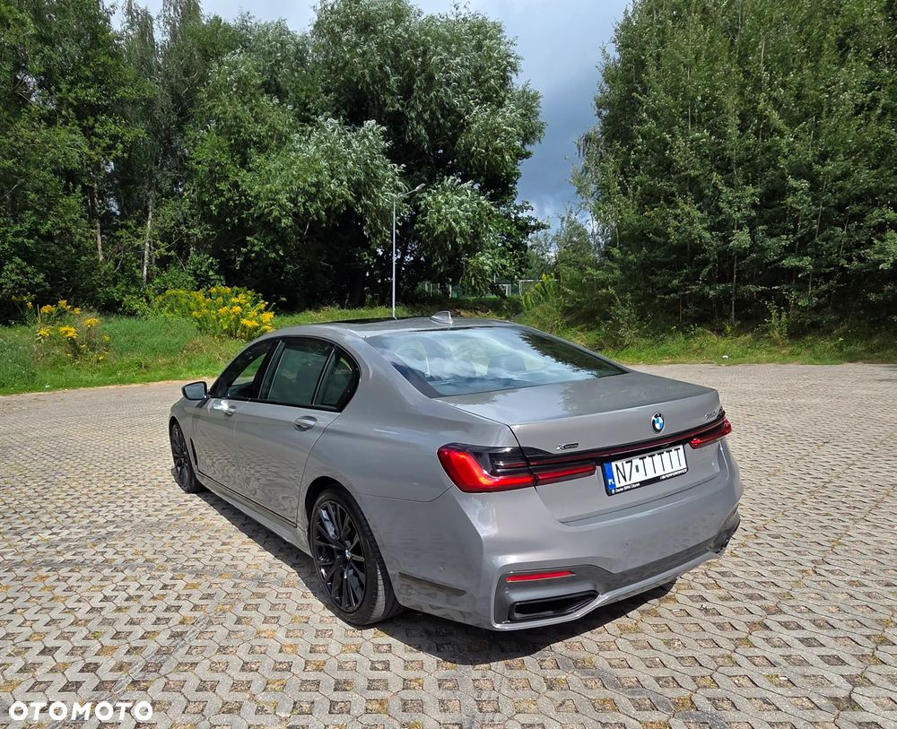 BMW Seria 7 - 33