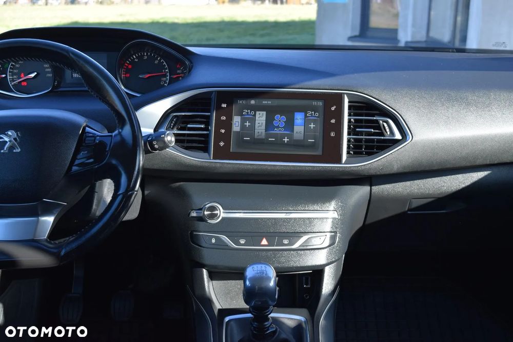 Peugeot 308 SW BlueHDi 120 Stop & Start Allure - 30