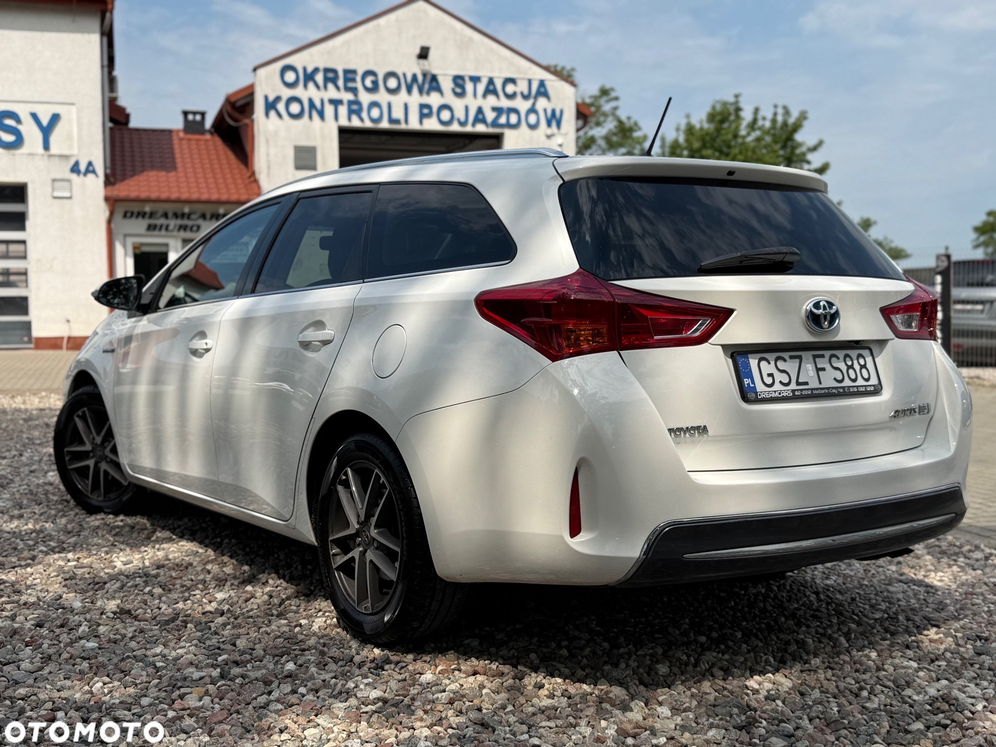 Toyota Auris - 13