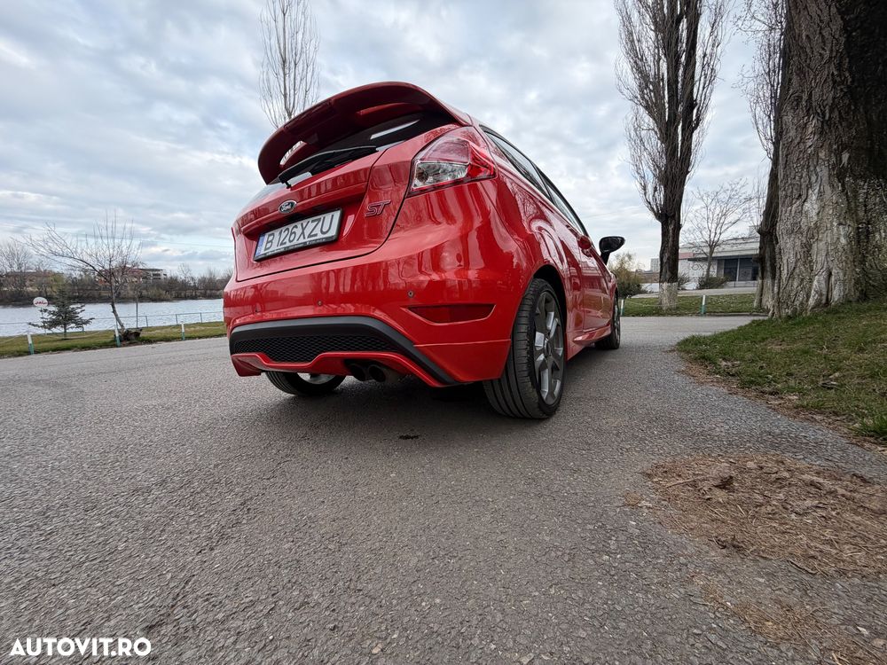 Ford Fiesta 1.6 ST - 1