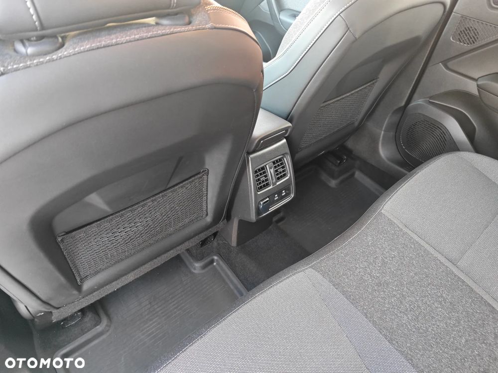 Renault Captur 1.0 TCe Intens - 11
