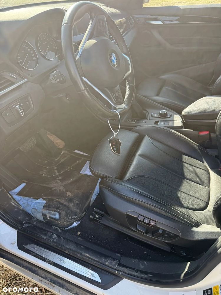 BMW X1 - 13