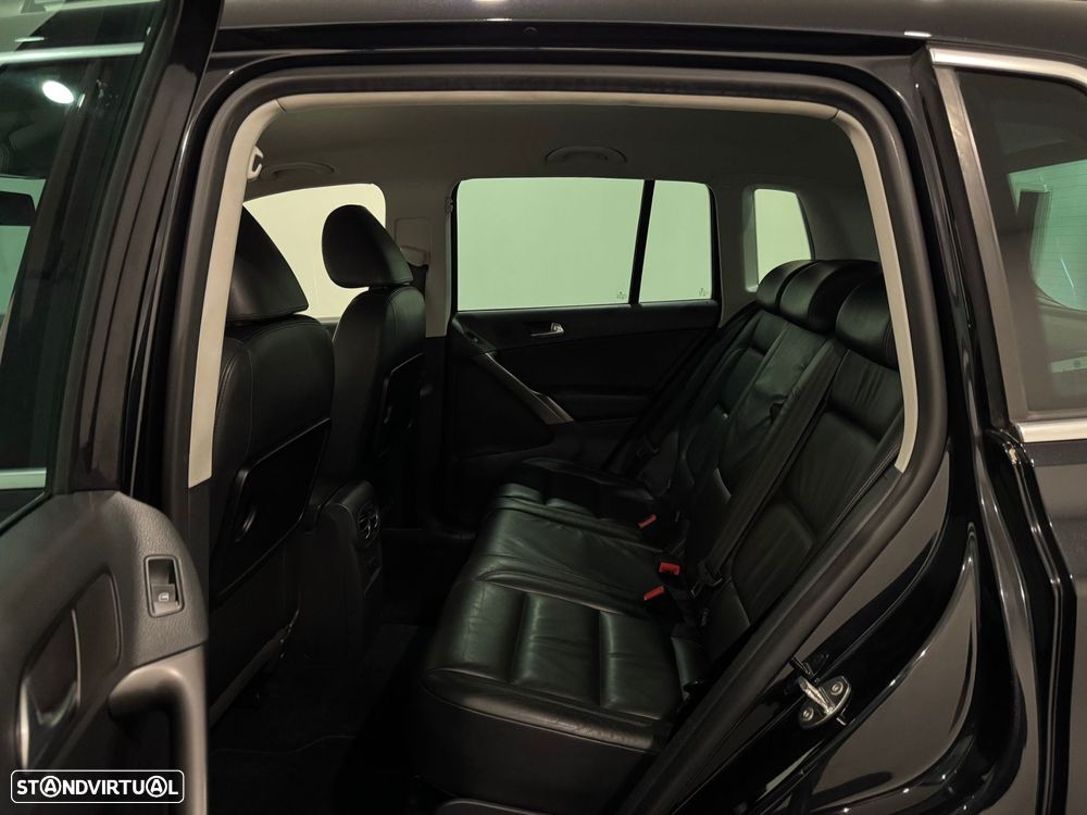 VW Tiguan 2.0 TDI Sport 4Motion - 31