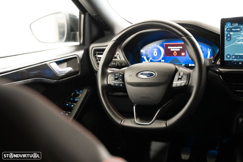 Ford Focus 1.0 EcoBoost MHEV ST-Line - 18