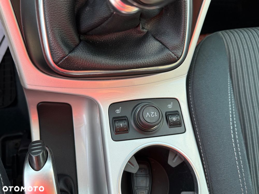 Ford Grand C-MAX 2.0 TDCi Champions Edition - 27