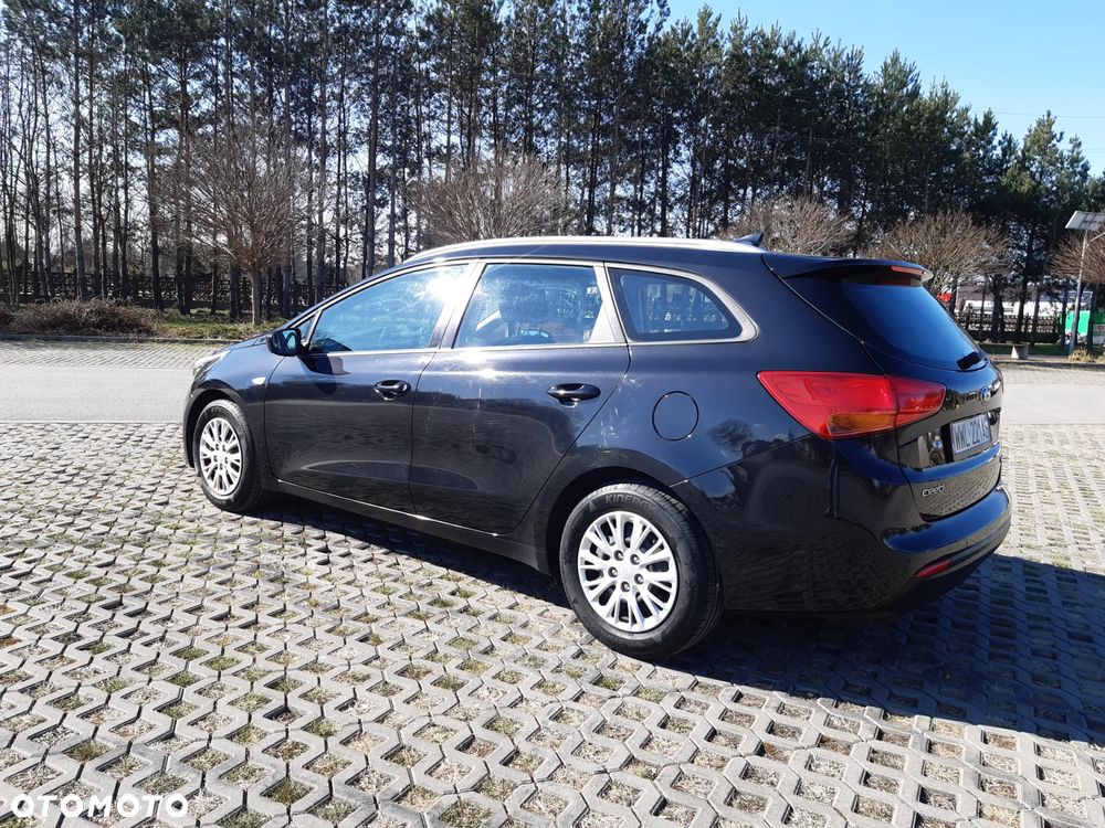 Kia Ceed - 4