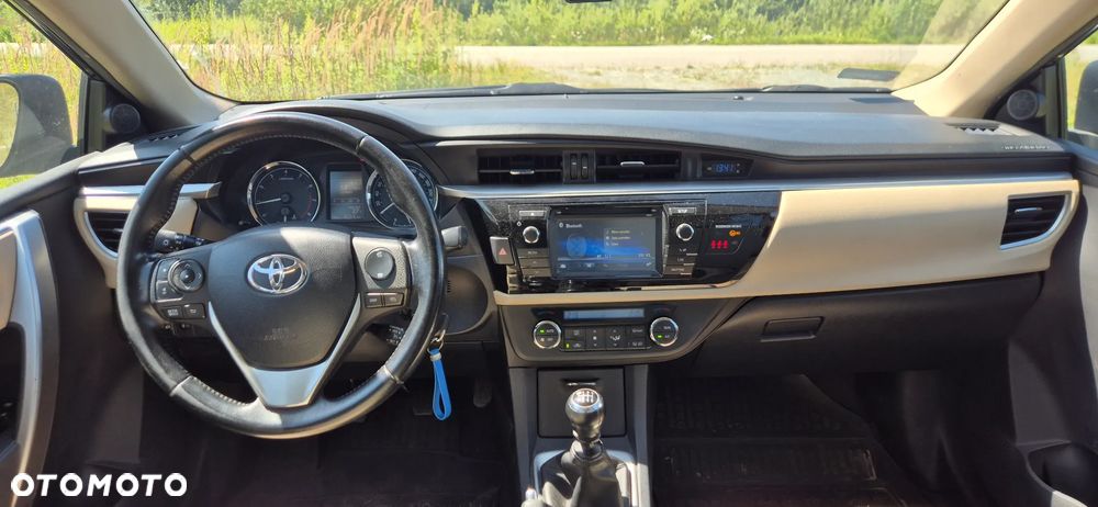 Toyota Corolla 1.6 Prestige EU6 - 9