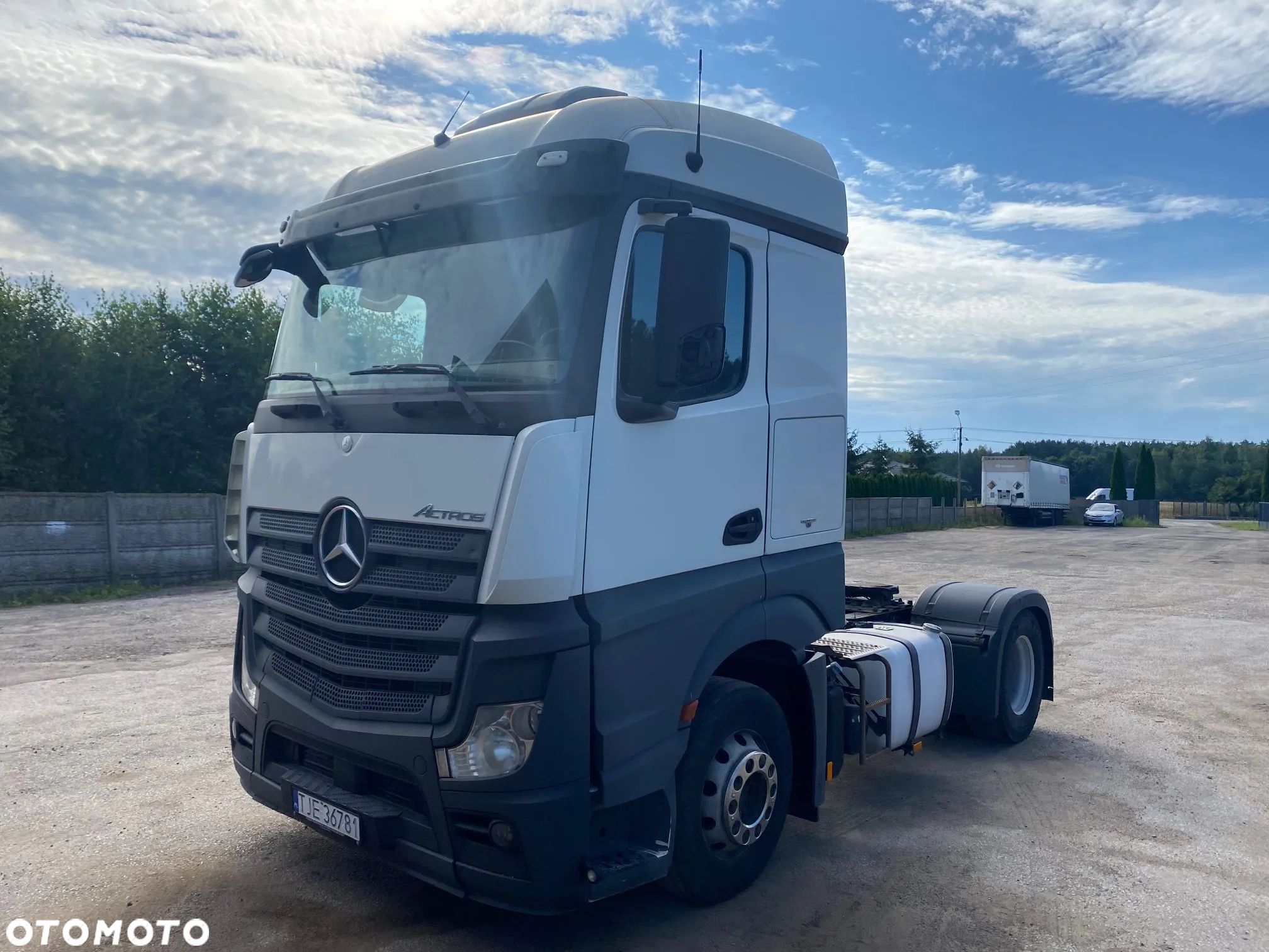 Mercedes-Benz actros - 1