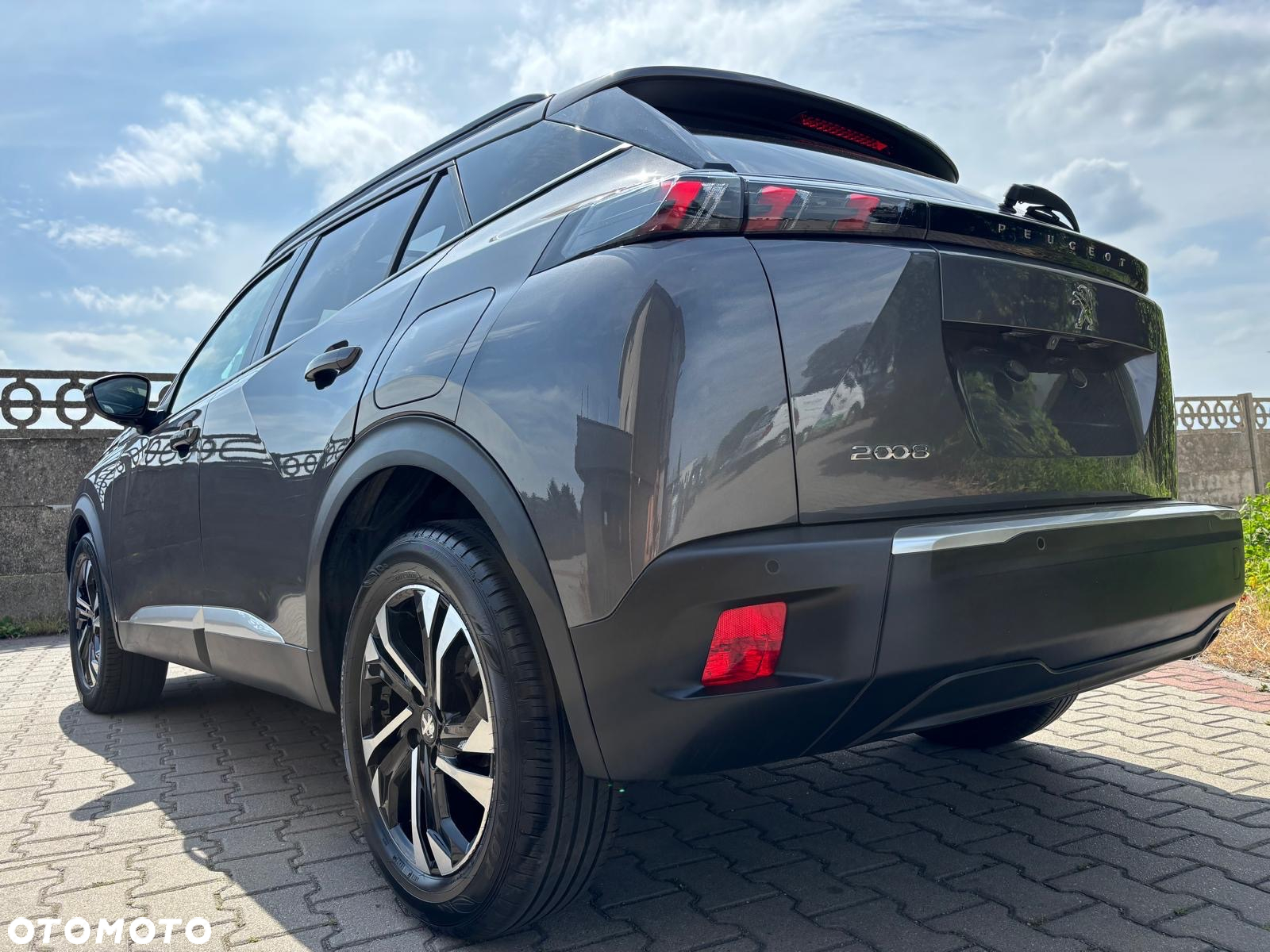 Peugeot 2008 1.5 BlueHDi GT Pack S&S EAT8 - 12