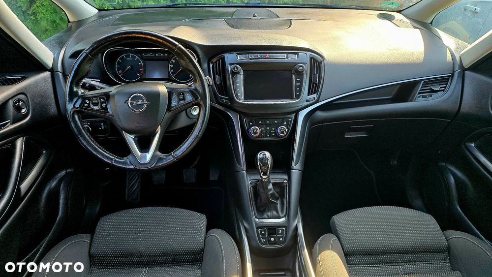 Opel Zafira Tourer 1.6 ECOTEC DIT ecoFLEX Start/Stop Business Innovation - 19