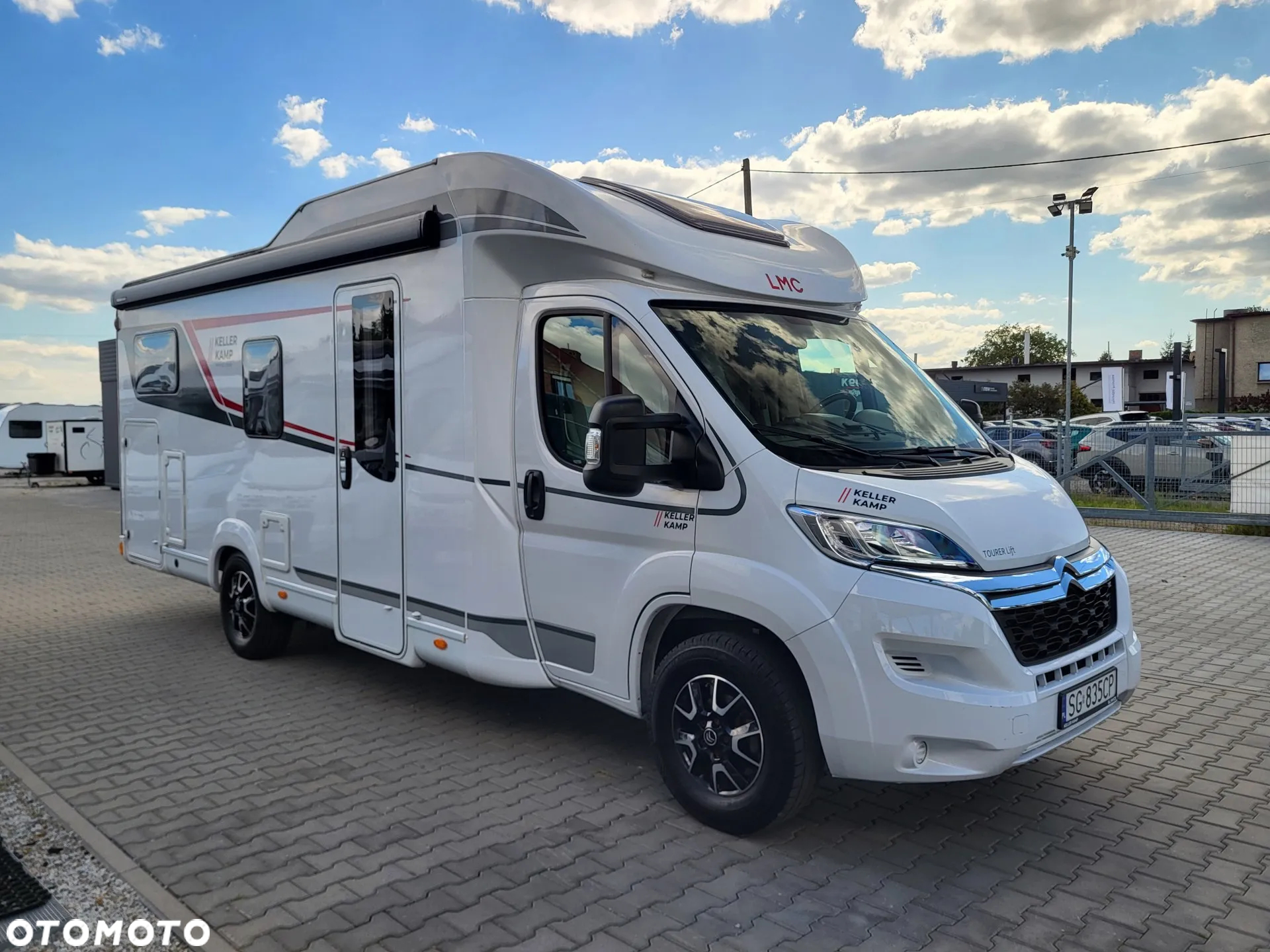 LMC Tourer Lift H730G - Kampery 4-osobowy - 5