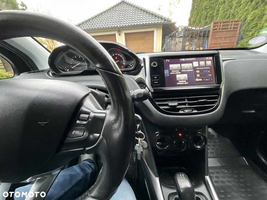 Peugeot 2008 - 16