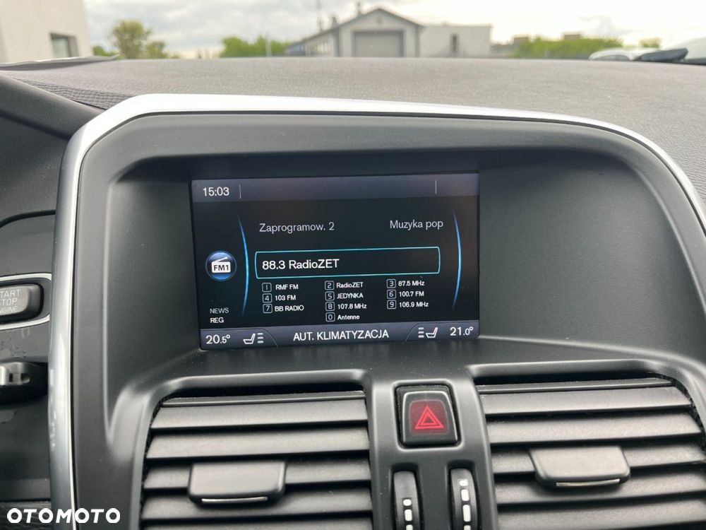 Volvo XC 60 2.4D AWD RDesign - 10