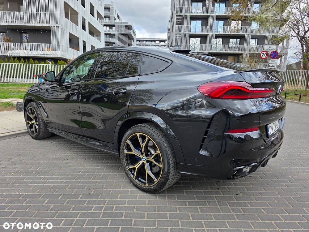 BMW X6M - 28